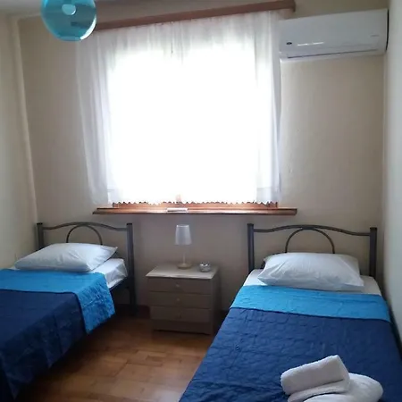 Olive Summer House Case de vacanță